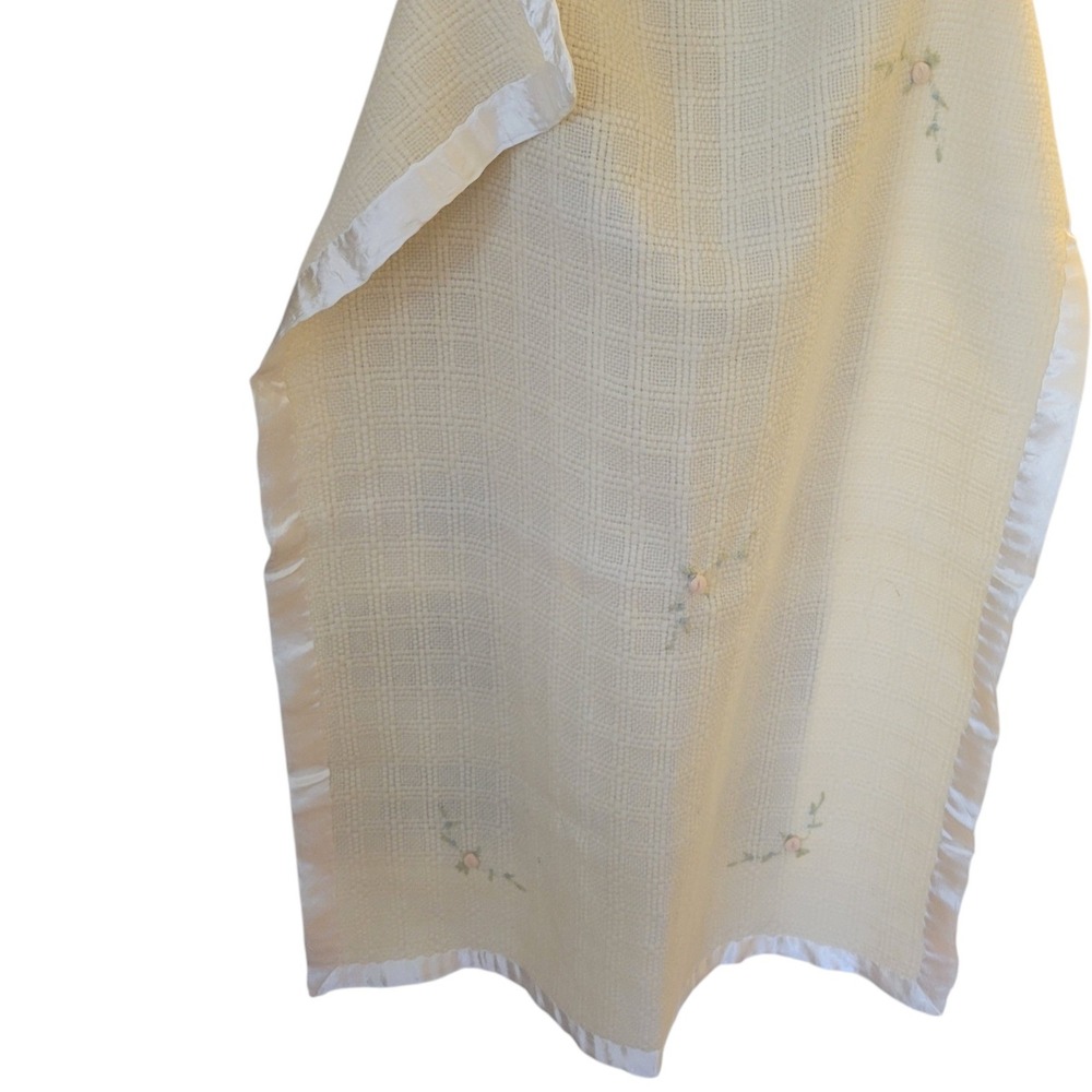 Vintage Cream Waffle Weave Baby Blanket Satin Trim‎ Floral Embroidery 35x26